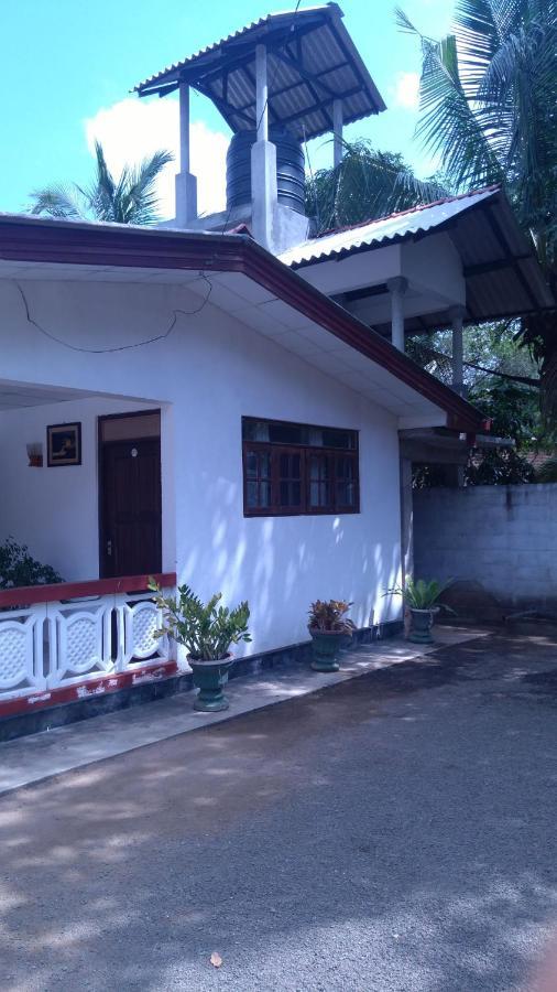 Umaya Holiday Home Anuradhapura Exterior photo